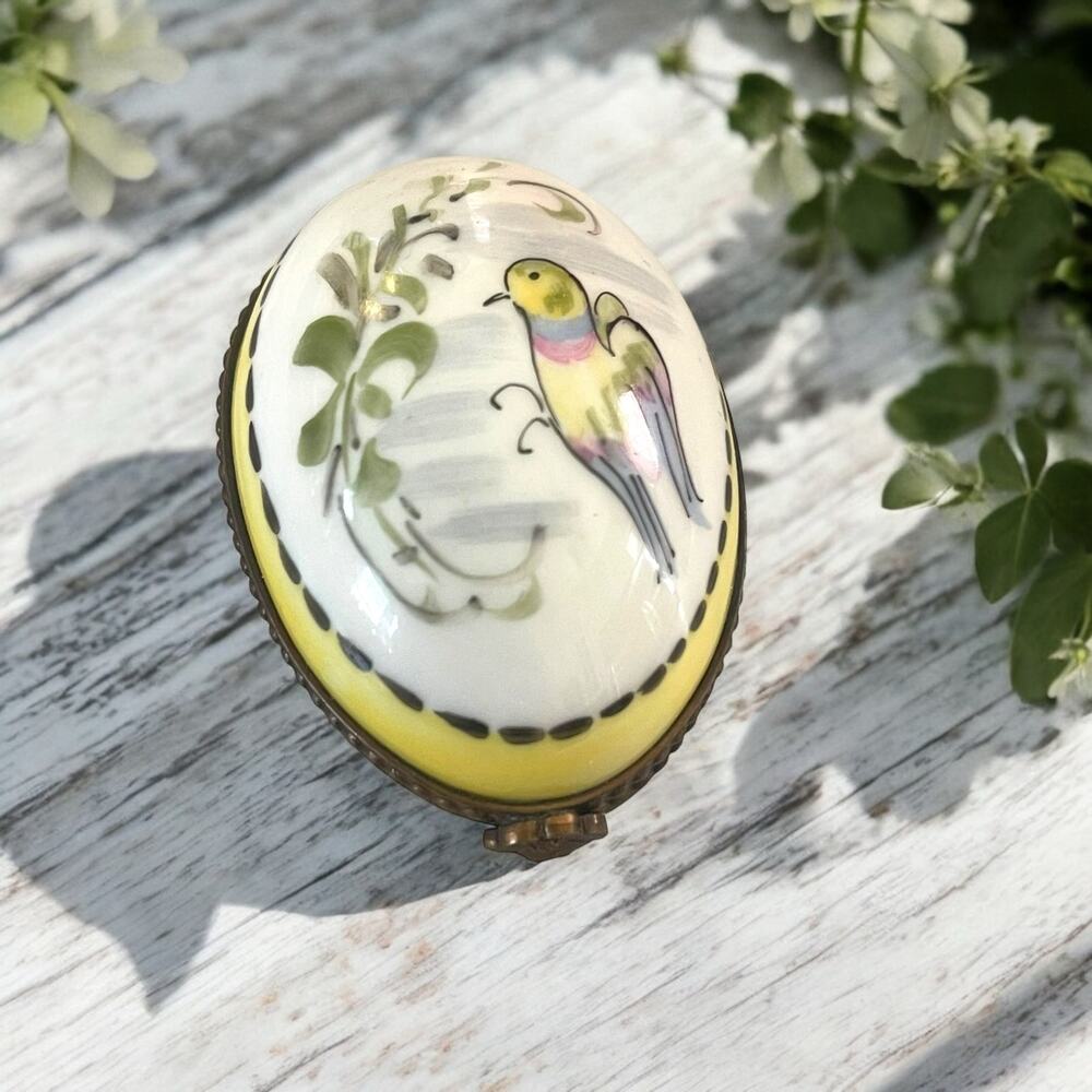 Real Limoges Egg Shape Bird and Vine Trinket Box, Engagement, Pillbox Yellow Vtg